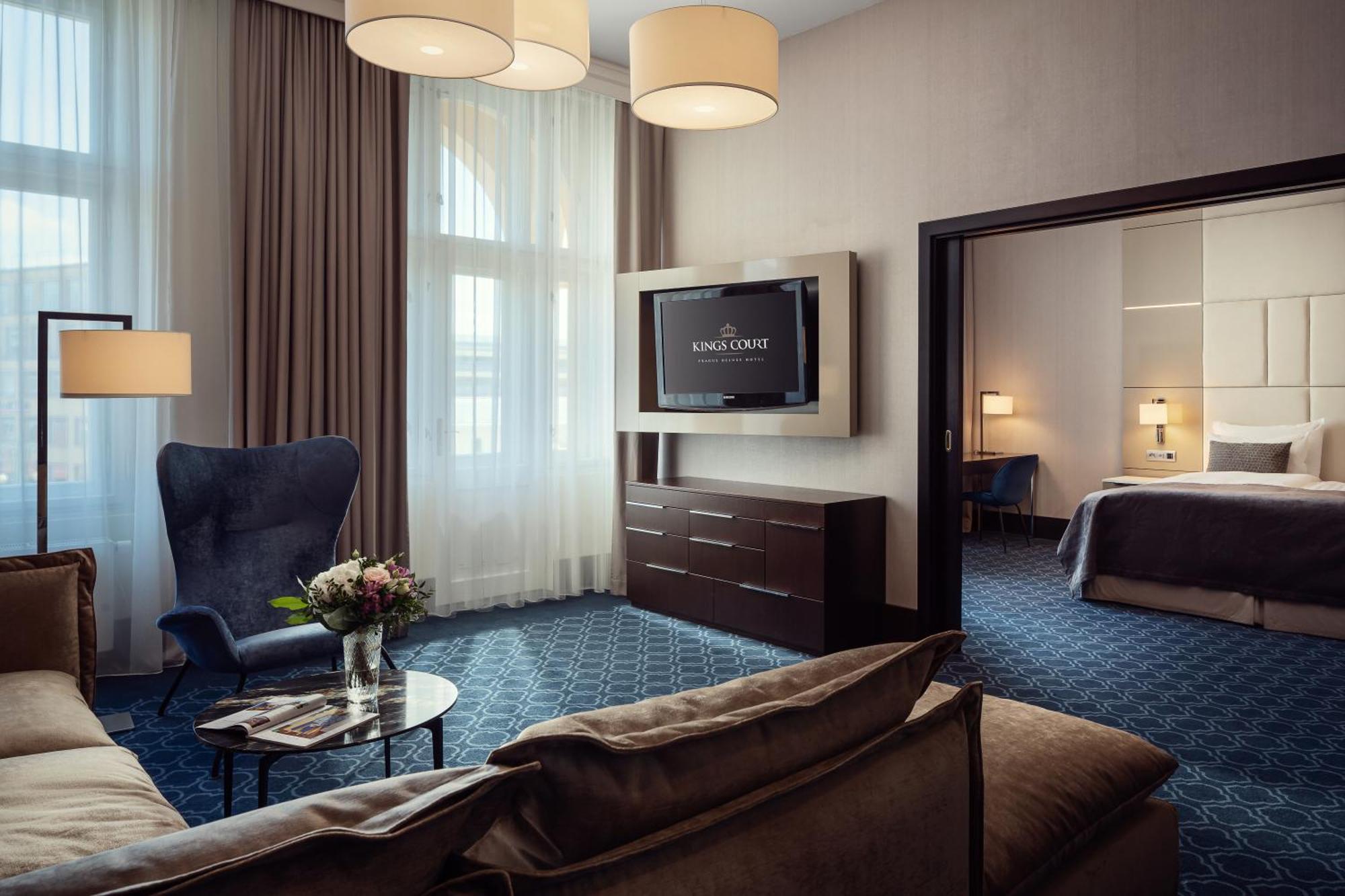Executive Suite Lounge Spa Access
