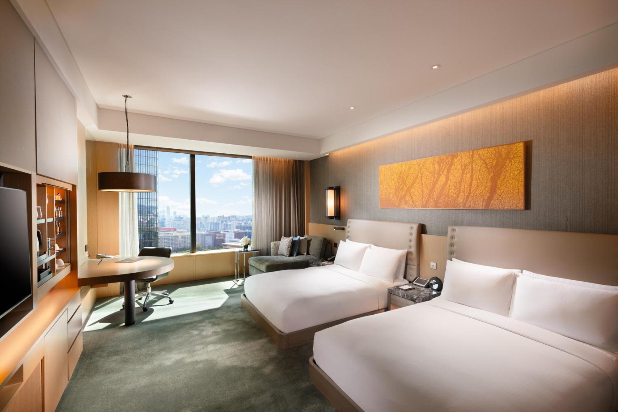 Queen Room City View