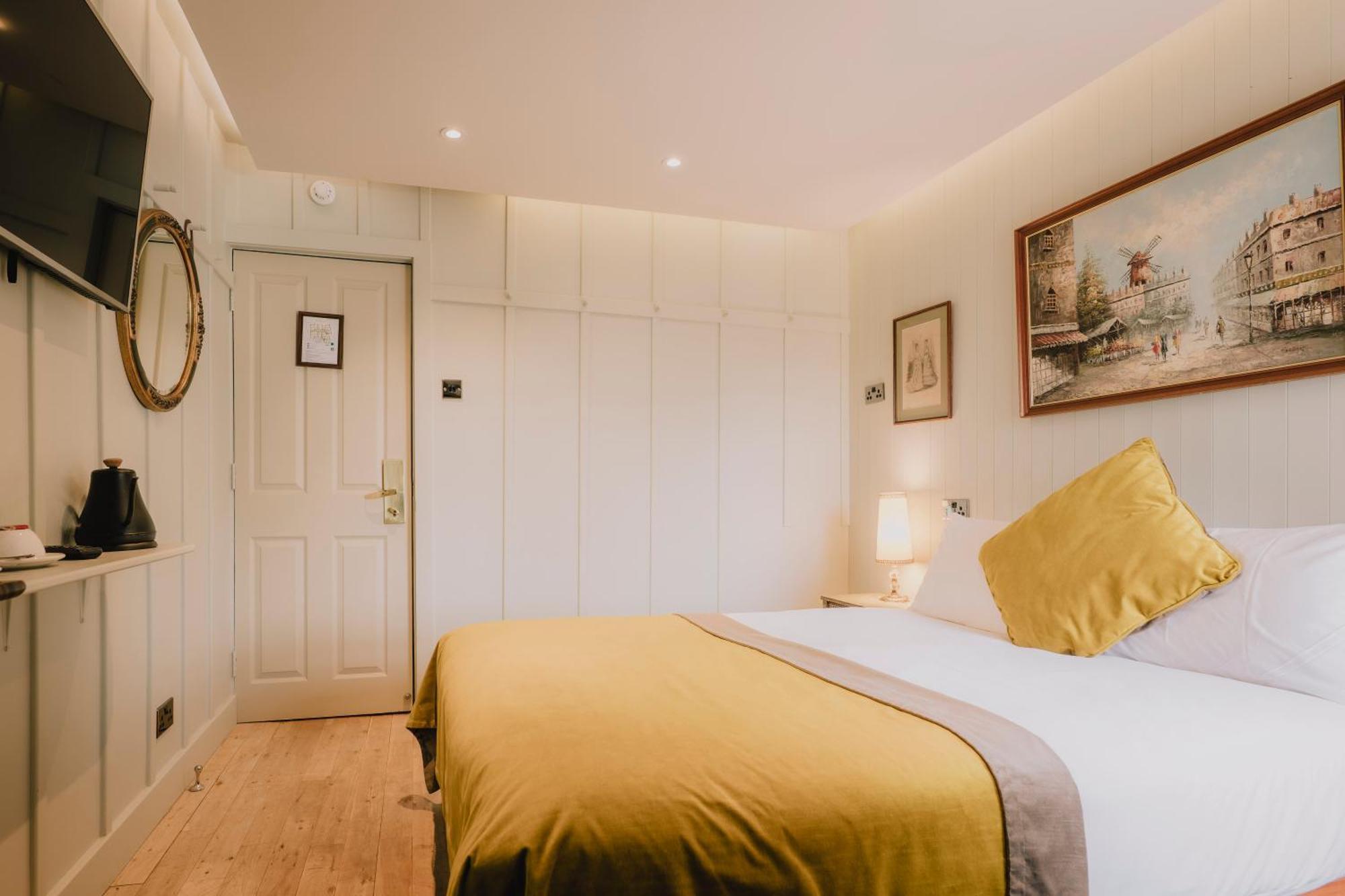 Small Double Room