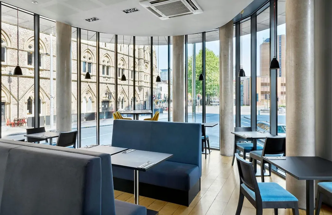 Four Points Flex By Sheraton Cardiff-1