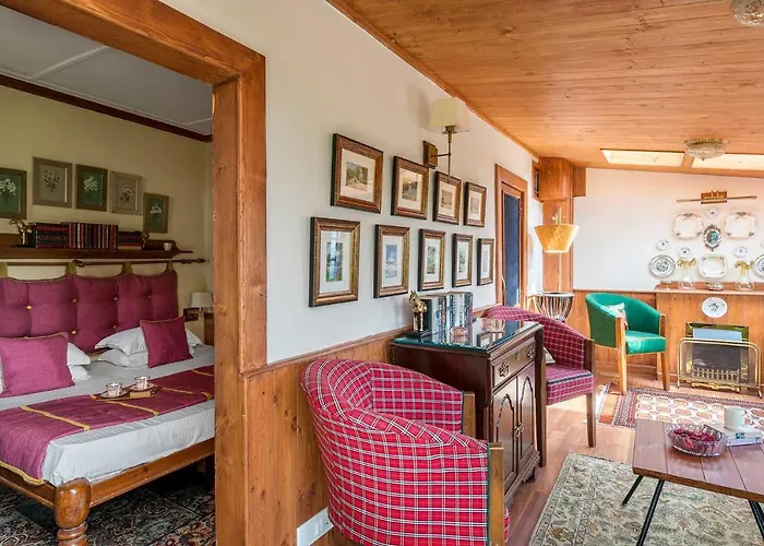 Stayvista At Sidhowal Lodge 1Br W Comp Breakfast Shimla