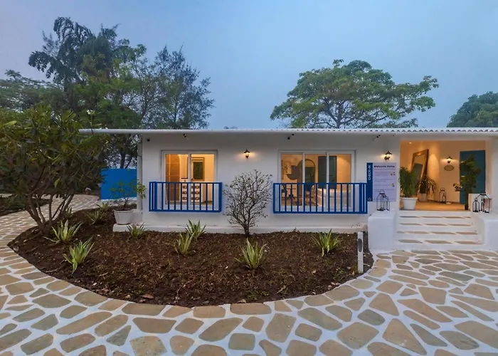 Saffronstays Kairos Zeus, Karjat - Greek Style Pool Villa Near Camp Max