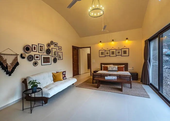 Saffronstays Yahvi Waters By Kosha Villas - 2-Br Villa Near Pawna Lake With Infinity Pool And Bonfire Setup Lonavala