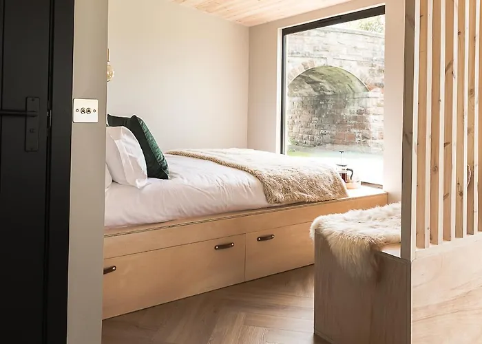 Off The Track Scotland, Luxury Lodge Crail