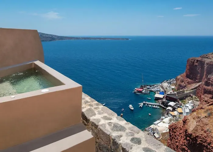 Old Castle Oia By Mr And Mrs White Villa