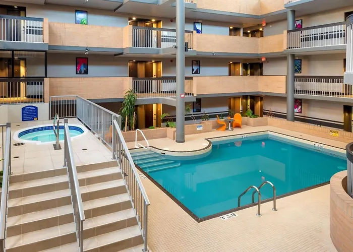 Best Western Plus Village Park Inn Calgary