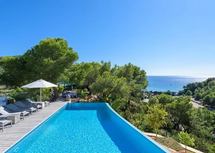 Casa Blanca Jondal: Ibiza Seaview Villa with Gym and Outdoor Kitchen Sant Josep de sa Talaia