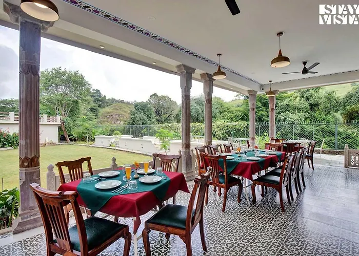 Stayvista At The Earthen Boutique With Spacious Pool, Terrace, Lawn & Games Udaipur