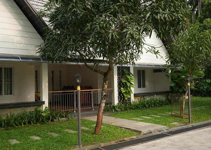 Royad Calicut Farm House - Premium Villa With Pool Inside A Farm