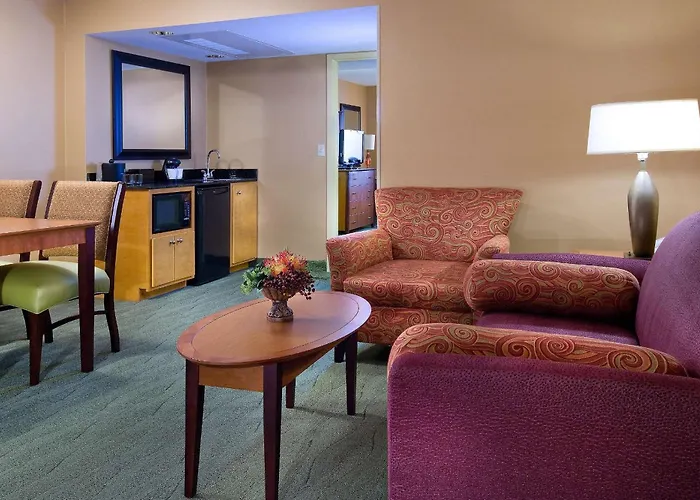 Embassy Suites By Hilton Kansas City International Airport