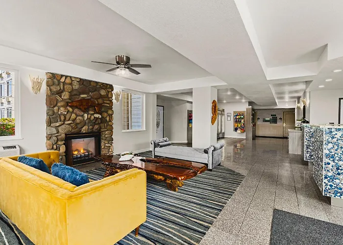 The Ashley Inn & Suites Lincoln City