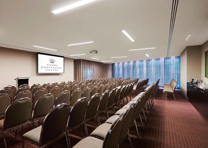 Crown Promenade Melbourne Hotel