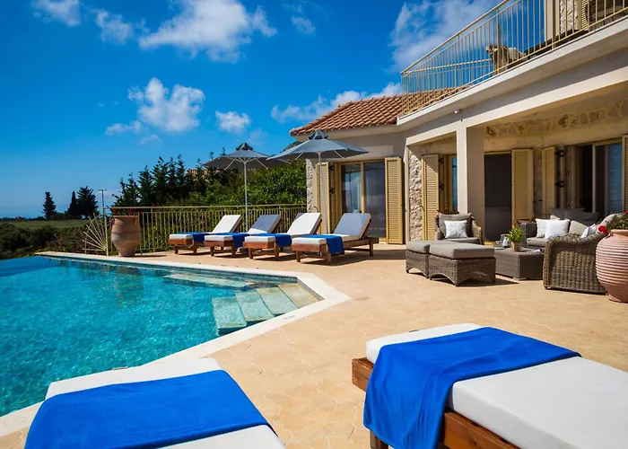 Villa Lemoni Skala - Heated Infinity Pool With Sea Views & Outside Cinema