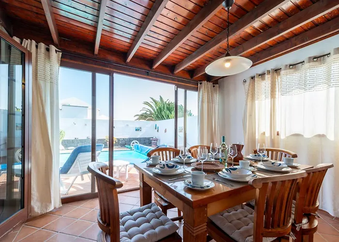 Utopia, Villa 4 Bedrooms, Heated Pool & Complete Privacy Playa Blanca 