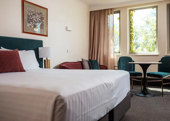 Lenna Of Hobart Hotel