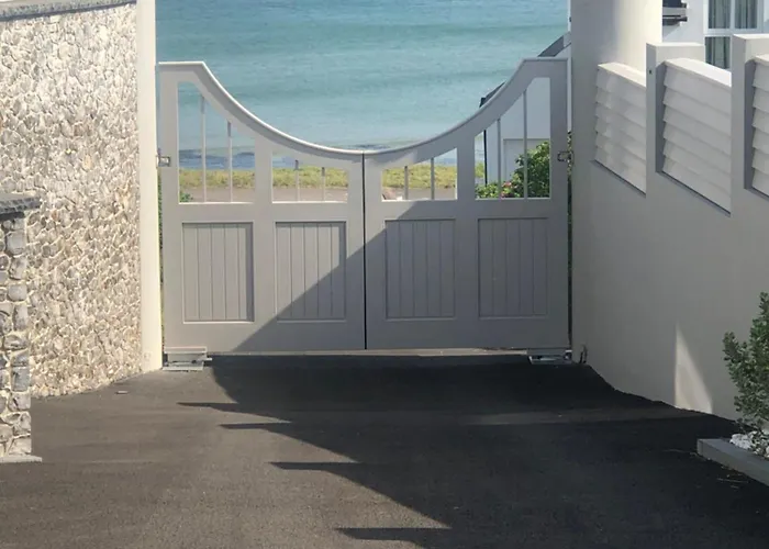 Blackrock Beach House, Portrush