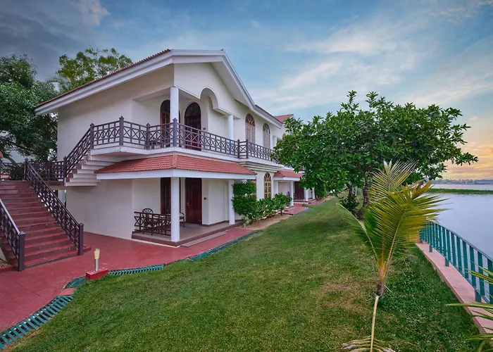 Sterling Lake Palace Alleppey Alappuzha