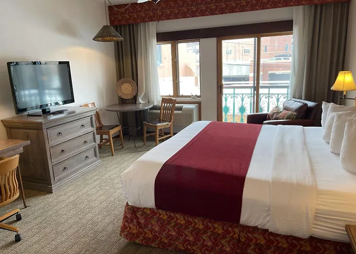 Boutique Hotels in Golden