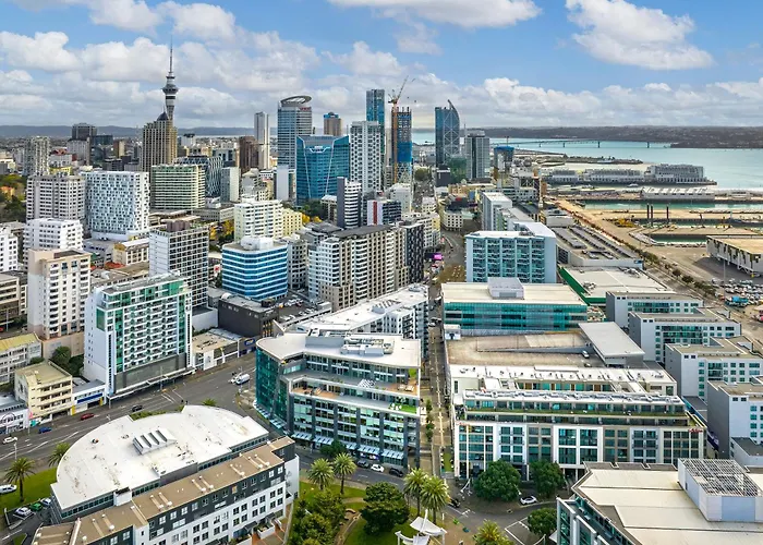 Oaks Auckland Hotel