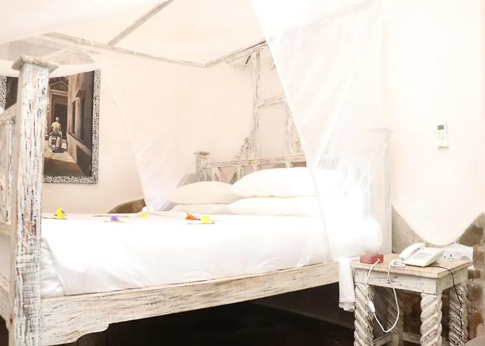Eleven Pearl Boutique Hotel & Spa Diani Beach