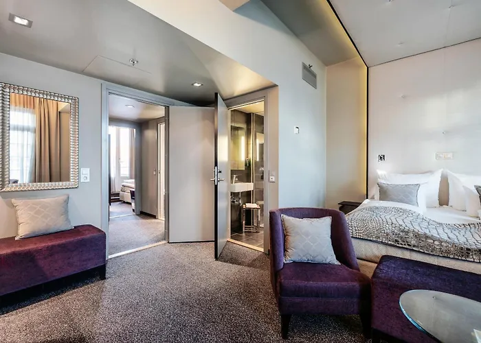 Home Hotel Folketeateret Oslo