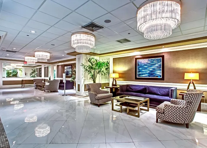 Doubletree By Hilton Grand Hotel Biscayne Bay Miami
