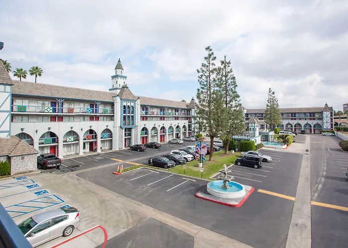 Castle Inn And Suites Anaheim