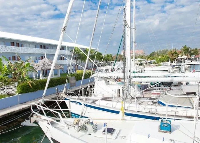 Flamingo Bay Hotel & Marina Freeport