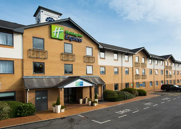 Holiday Inn Express Swansea East By Ihg
