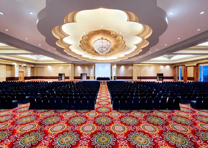 The Ritz-Carlton Jakarta, Mega Kuningan
