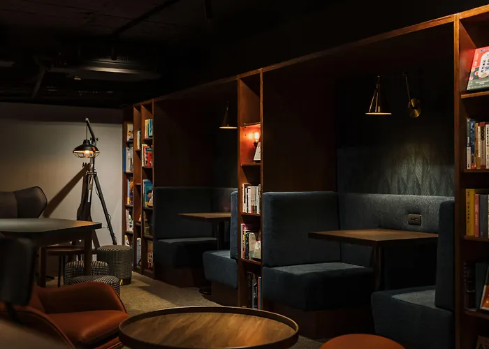 Olah Poshtel - Taichung Station Hotel