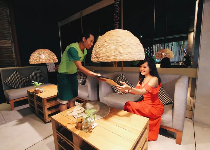Grandmas Plus Hotel Airport Kuta 