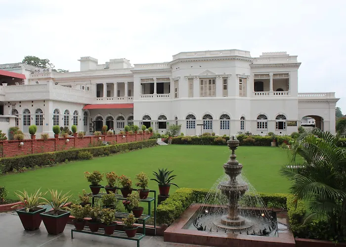 Hotel Surya, Kaiser Palace Varanasi