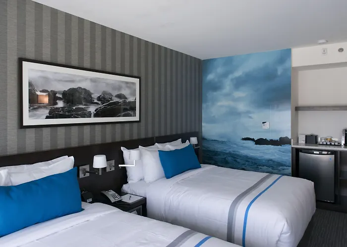 The Grand Winnipeg Airport Hotel By Lakeview