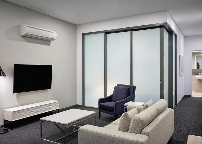 Meriton Suites Campbell Street, Sydney