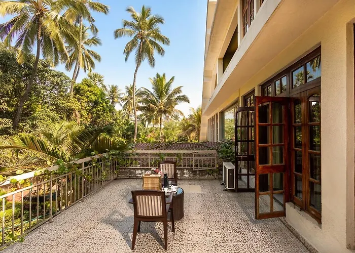Nirvana Luxurious Pool Garden Villa In Vasai