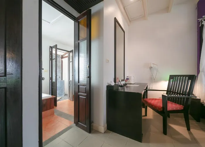 The Old Phuket - Karon Beach Resort
