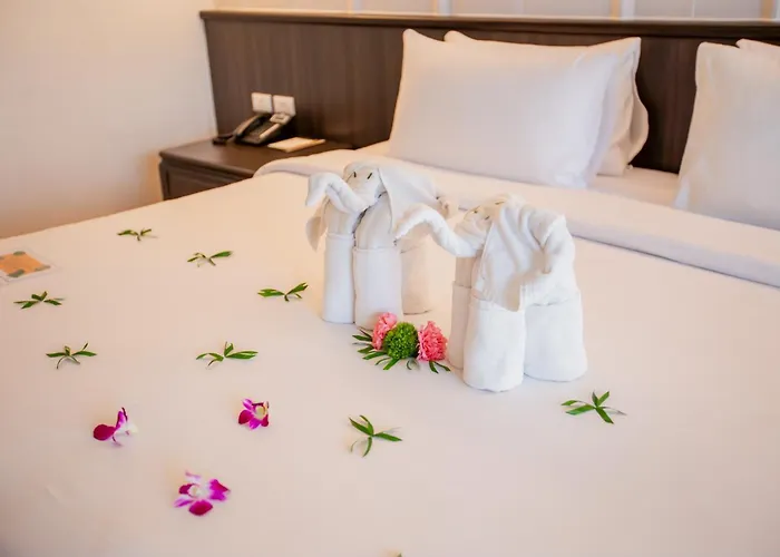 Nipa Resort, Patong Beach