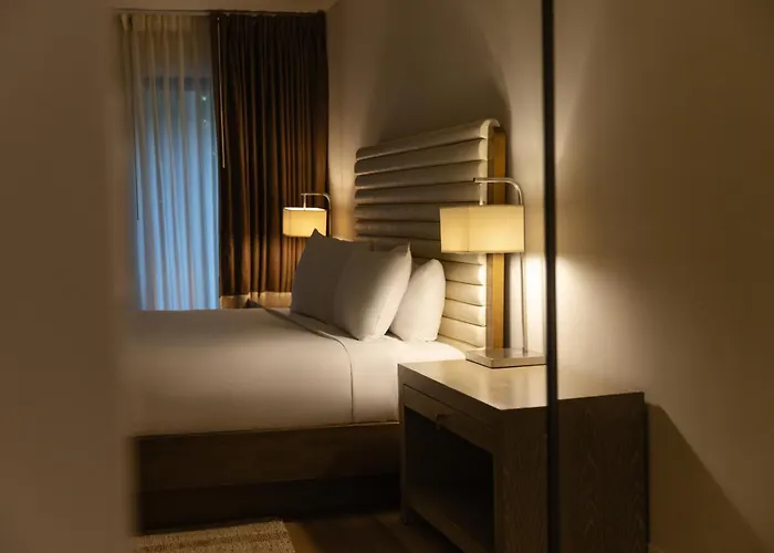 Luxe Sunset Boulevard Hotel Los Angeles
