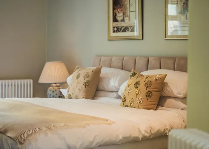 Farthings Hotel And Restaurant Taunton
