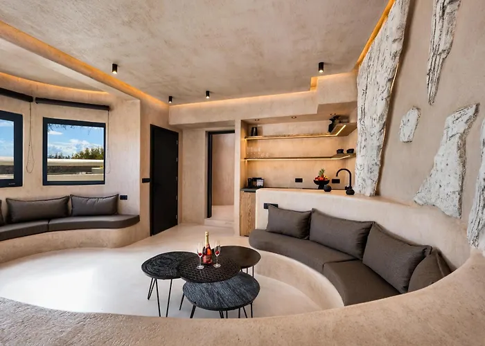 Senses Luxury Houses Fira 