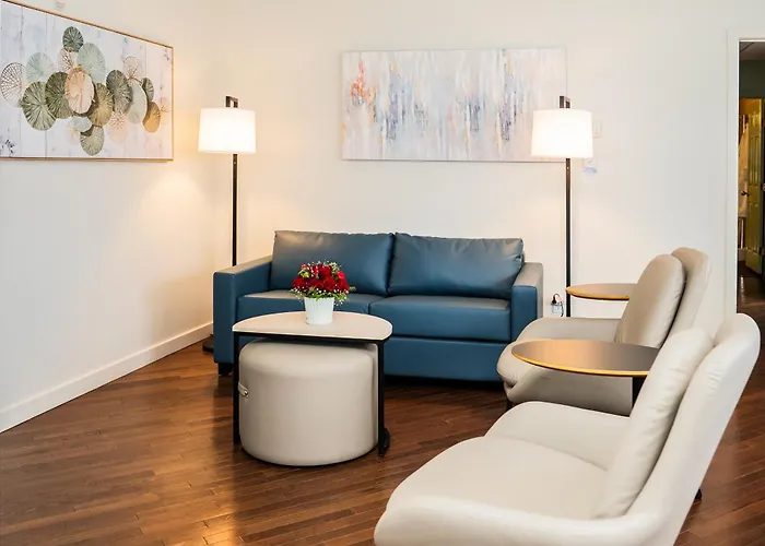 Skky Hotel Whitehorse
