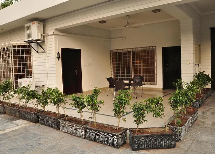 Reina Boutique Hotel - G6 Islamabad
