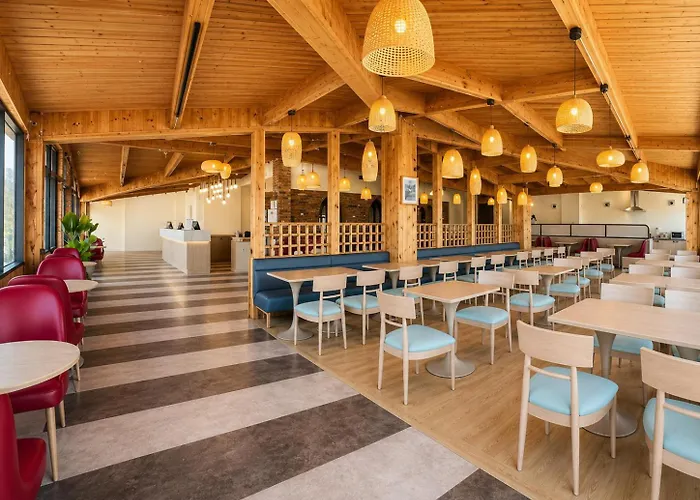 Ramada By Wyndham 1000 Islands Gananoque Hotel